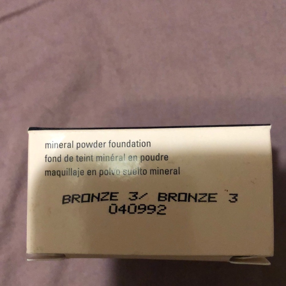 NWT Mary Kay Mineral Foundation Bronze 3